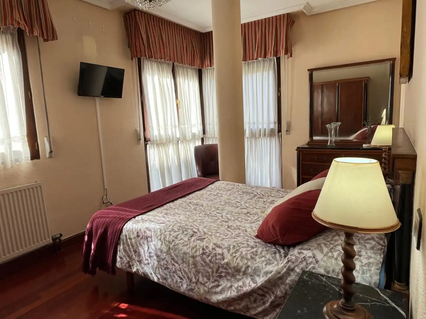 Bedroom of Flat for sale in Los Corrales de Buelna   with Heating, Parquet flooring and Storage room
