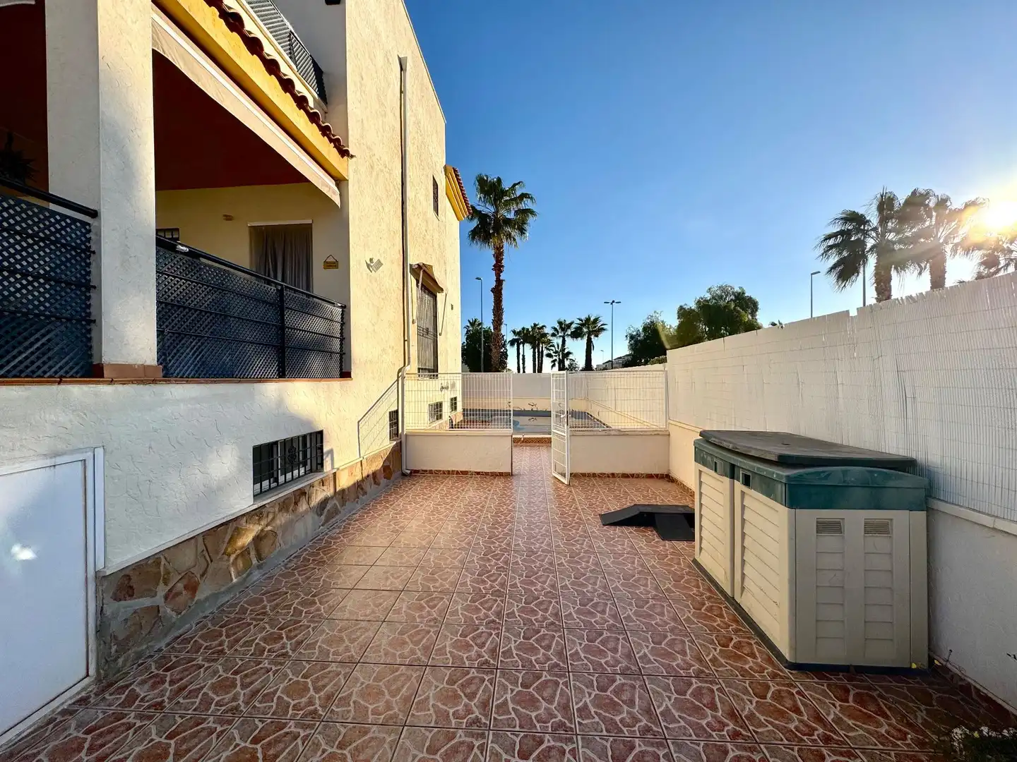 Terrasse von Haus oder Chalet zur Miete in Guardamar del Segura mit Klimaanlage, Privatgarten und Terrasse