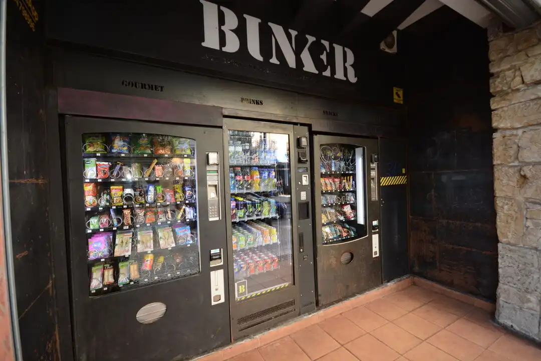 Local en venta en Donostia - San Sebastián  con Amueblado
