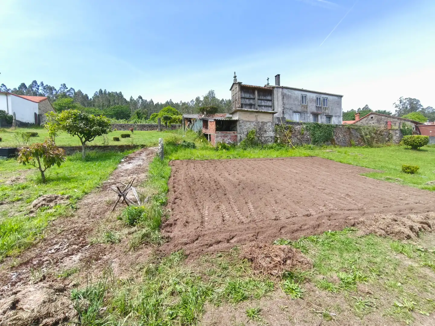Casa o xalet en venda en Santiago de Compostela  amb Jardí privat, Terrassa i Traster