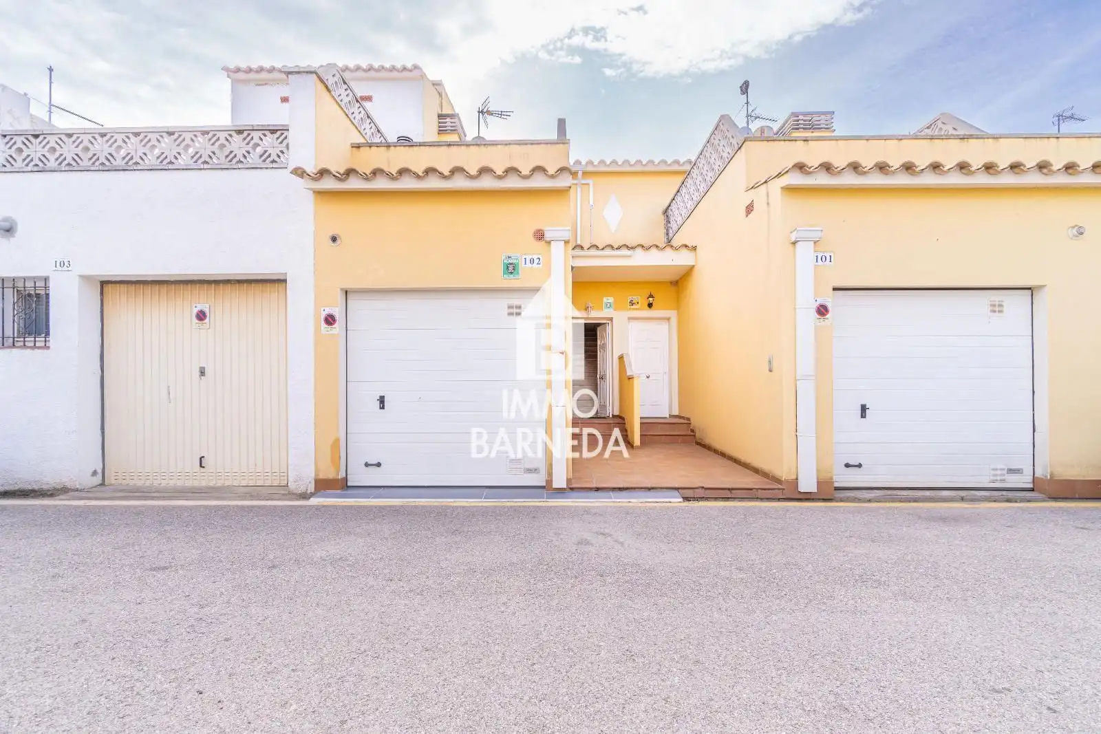 Vista exterior de Casa o chalet en venta en Empuriabrava con Aire acondicionado, Calefacción y Terraza
