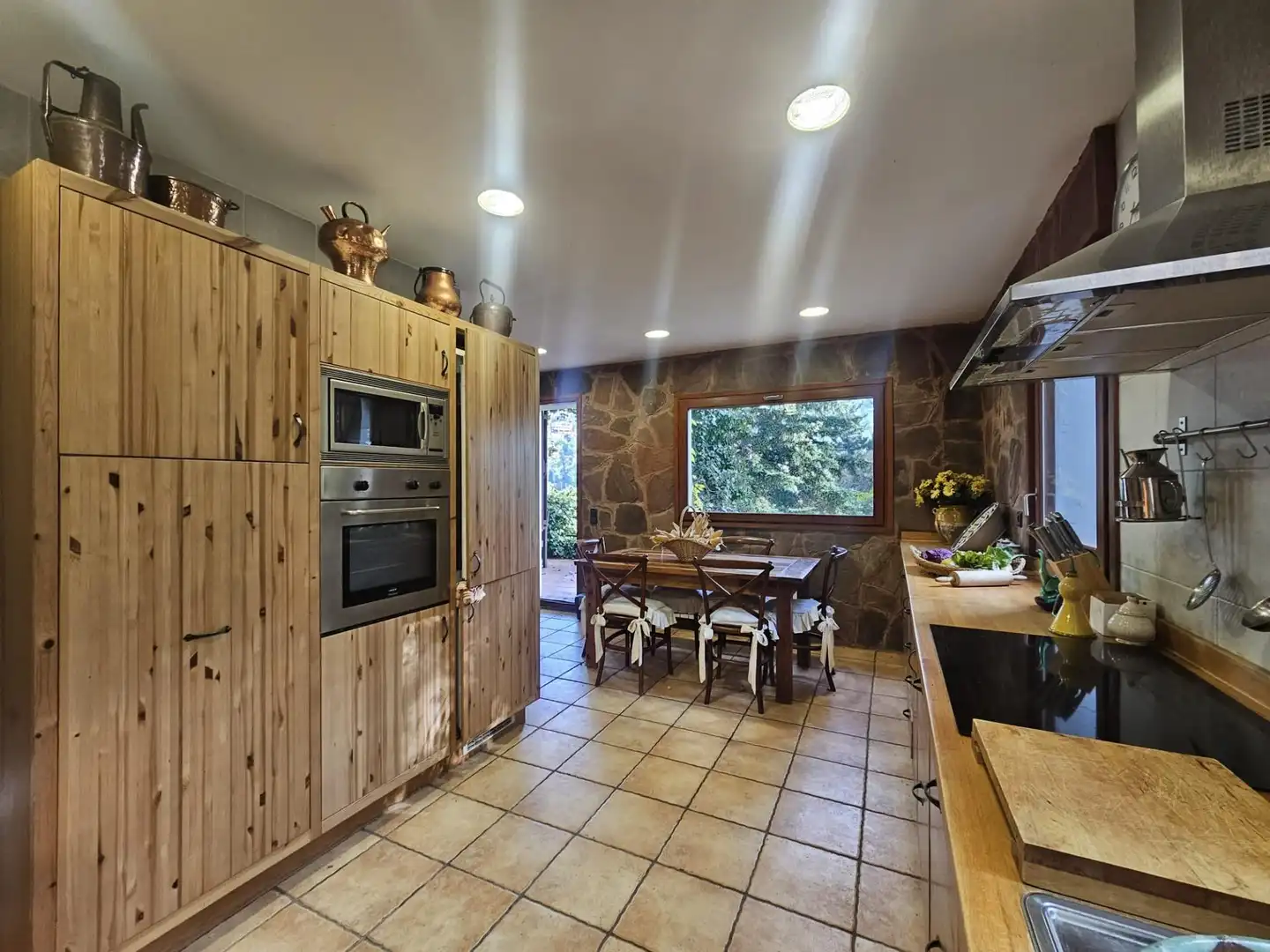 Cocina de Finca rústica en venta en Castellví de Rosanes