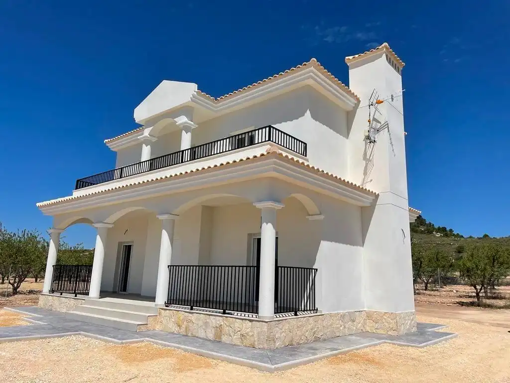 Chalet con piscina en venta en El Pinós / Pinoso, imagen 9