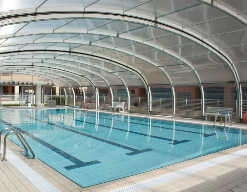 Swimming pool of Flat for sale in  Madrid Capital  with Air Conditioner, Heating and Storage room