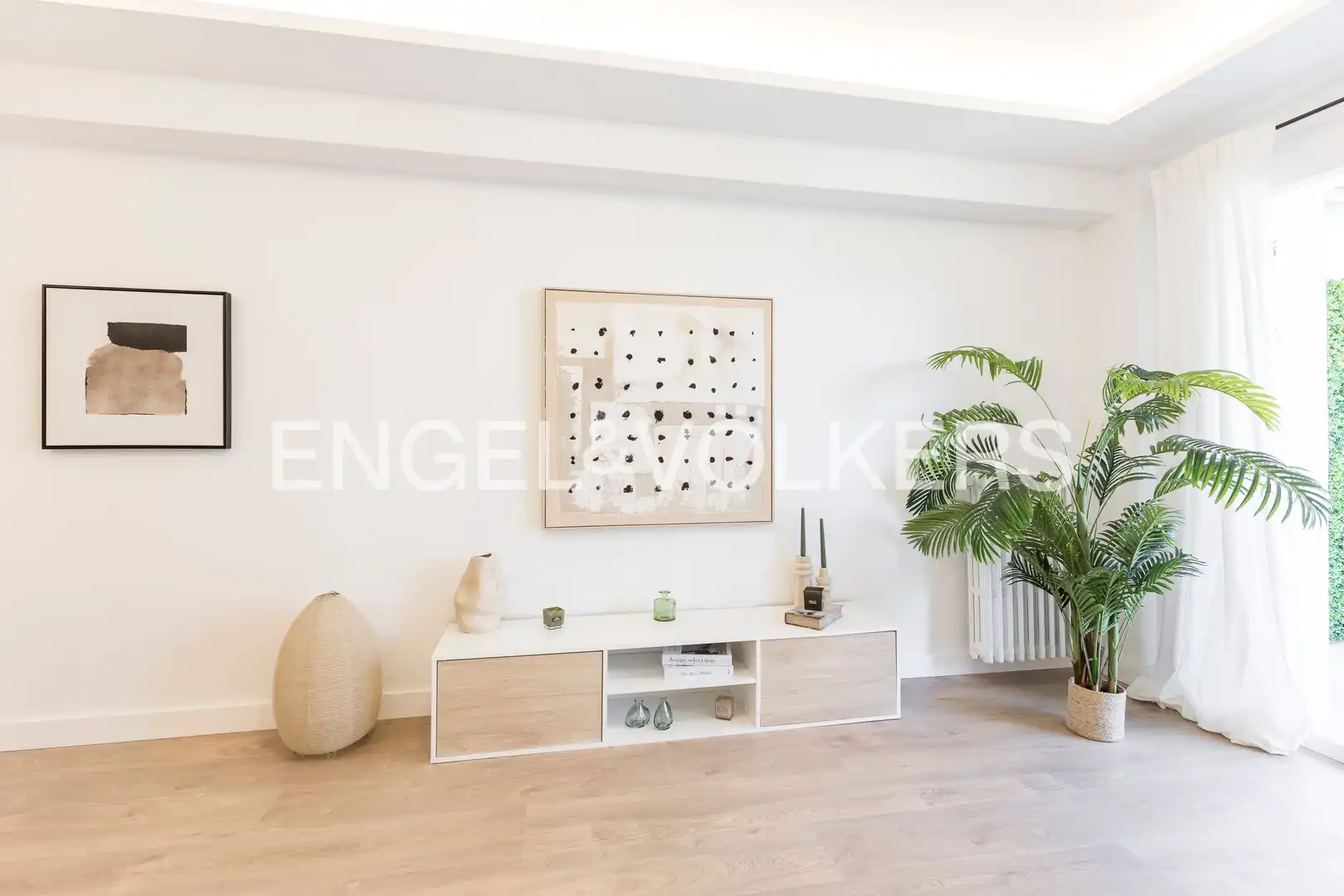Living room of Flat for sale in Madrid  with Air Conditioner, Heating and Terrace