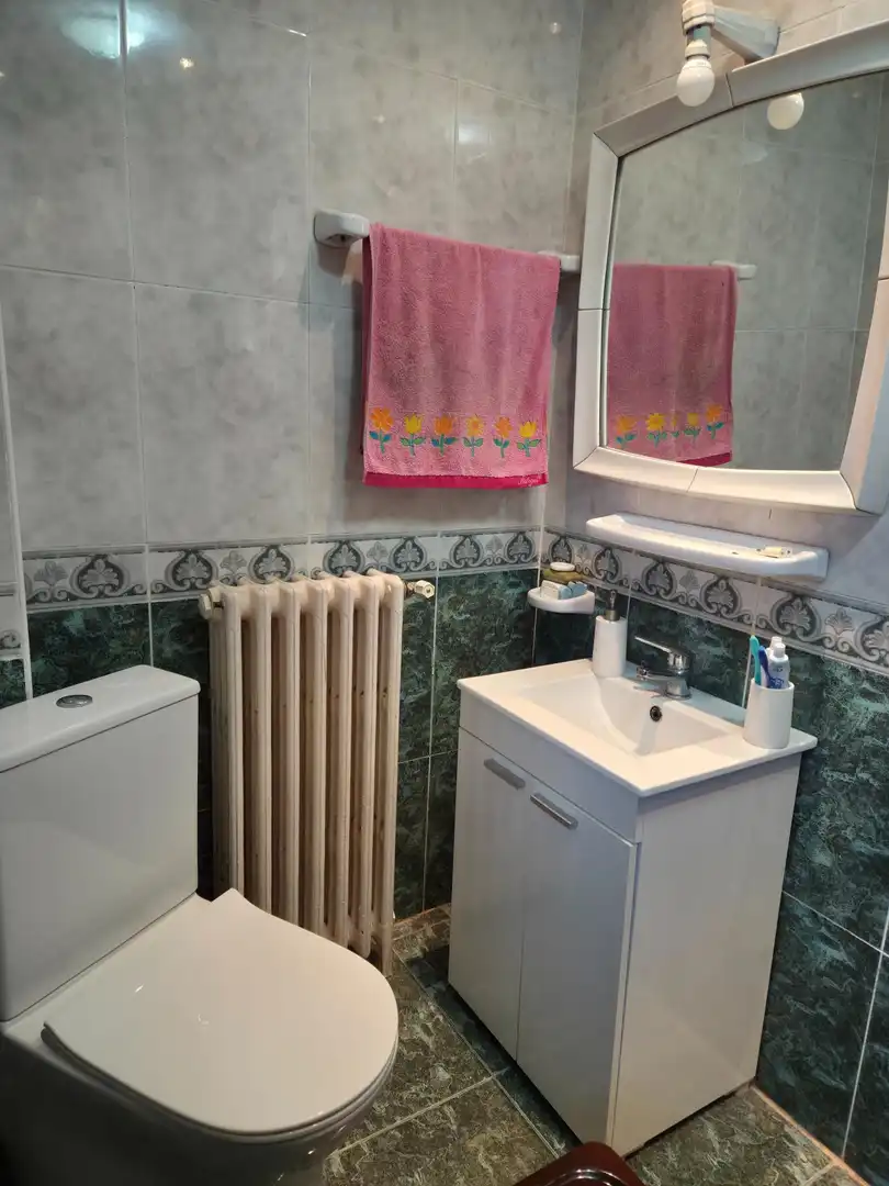 Bany de Casa o xalet en venda en Castellanos de Villiquera amb Calefacció