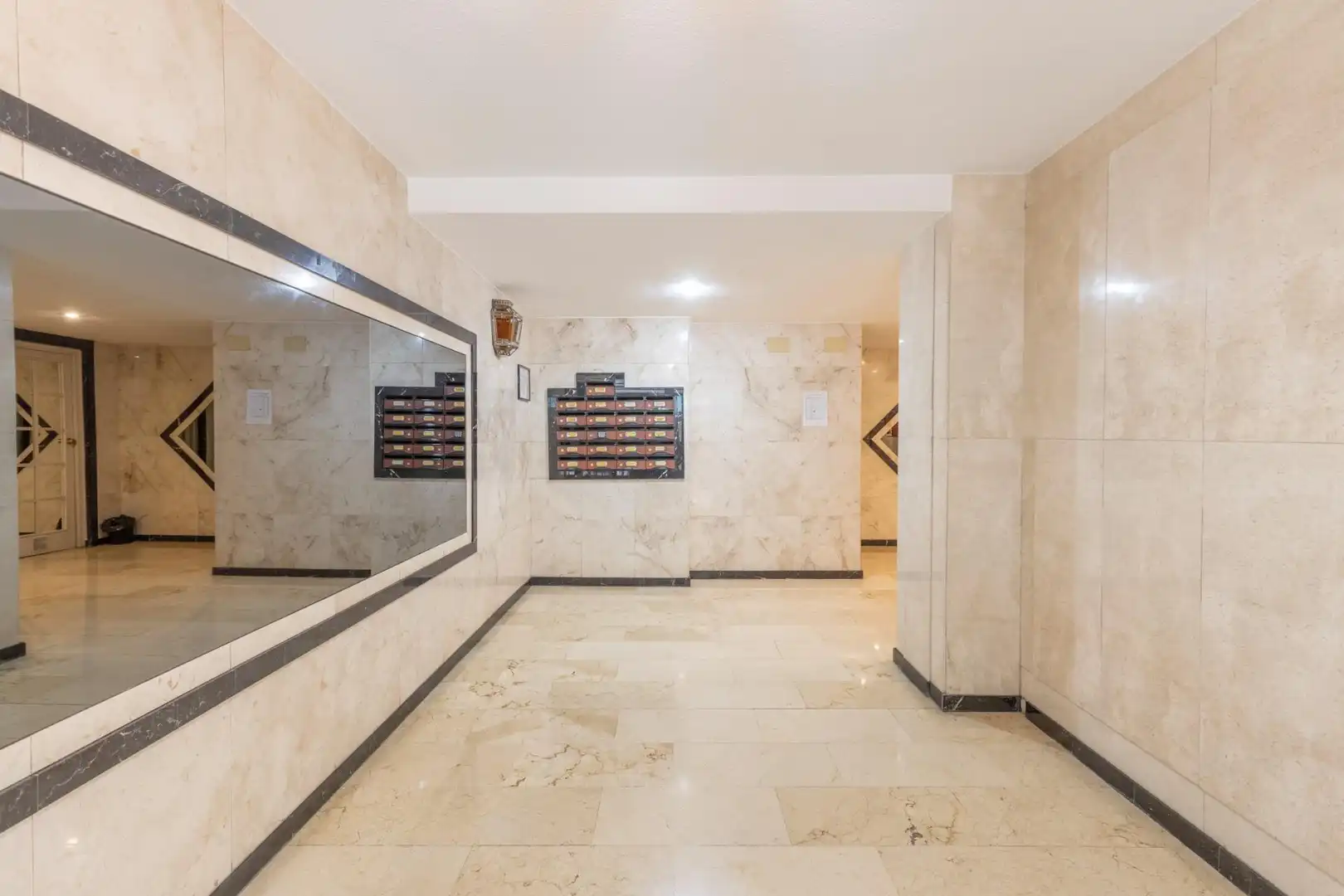 Flat for sale in Granada  with Parquet flooring and Storage room