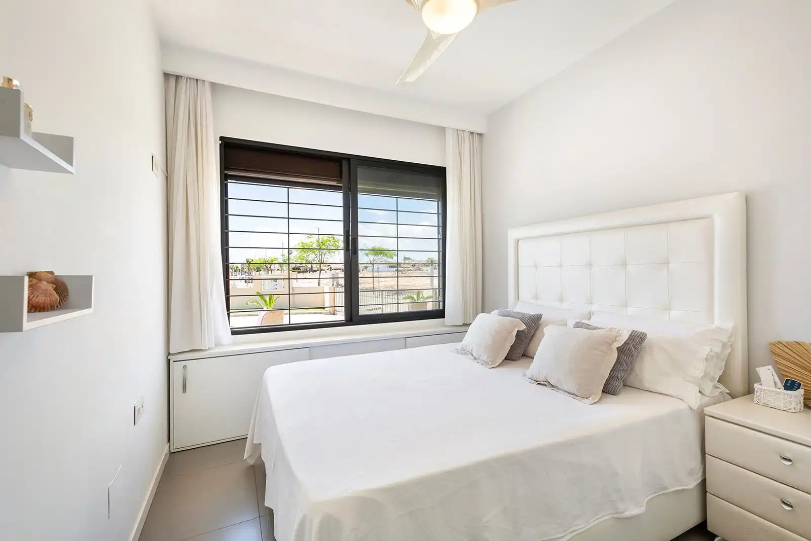 Habitación de Apartamento en venta en Pilar de la Horadada con Amueblado