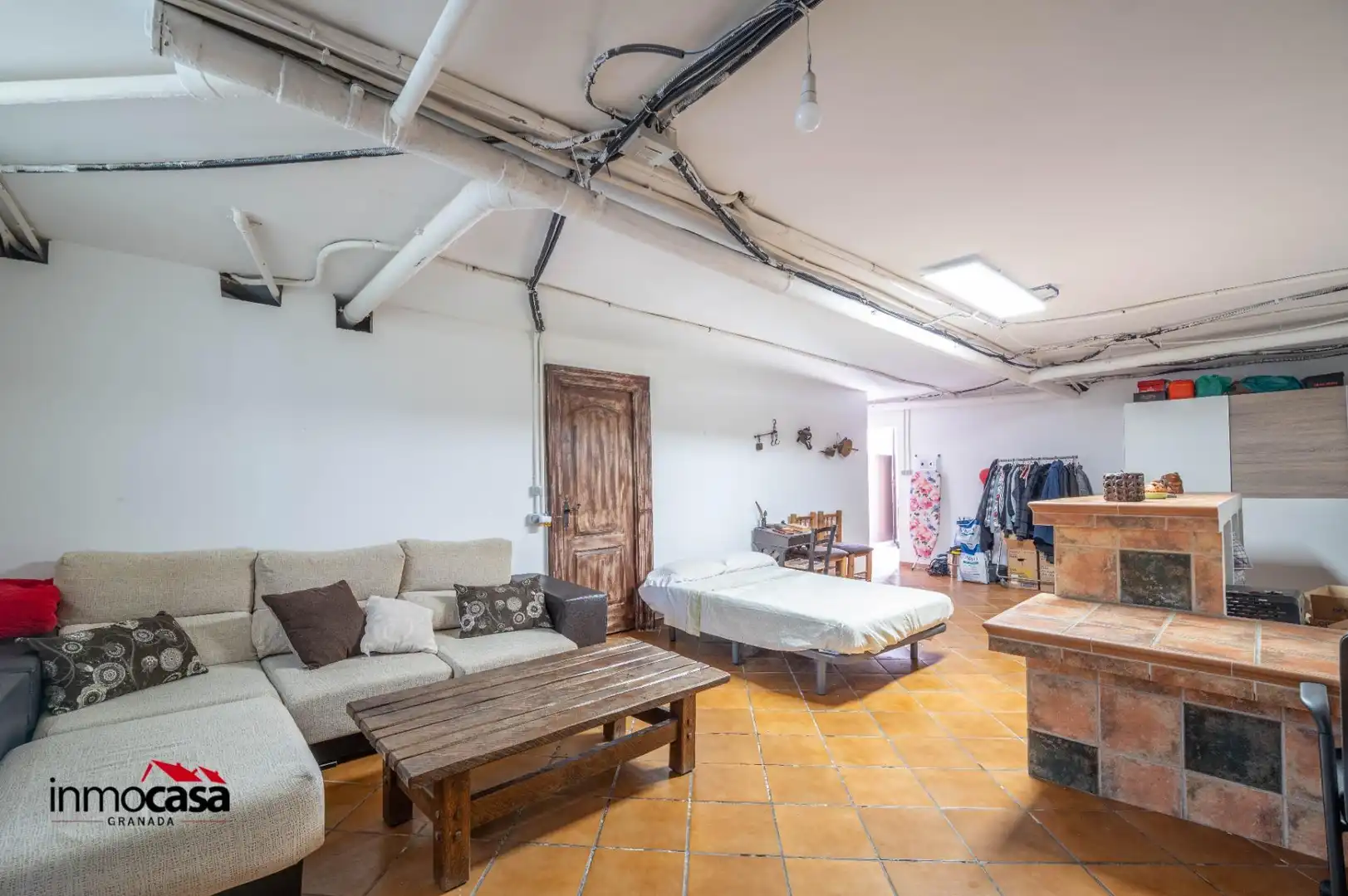 Casa adosada en venta en Jun con Aire acondicionado, Jardín privado y Piscina