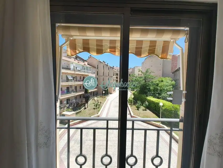 Terraza de Piso de alquiler en Segovia con Calefacción y Parquet