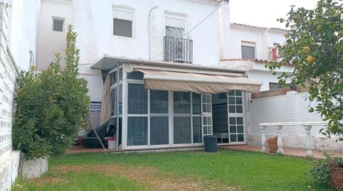 Foto 5 de Casa adosada en venta en San Andrés Golf, Chiclana de la Frontera