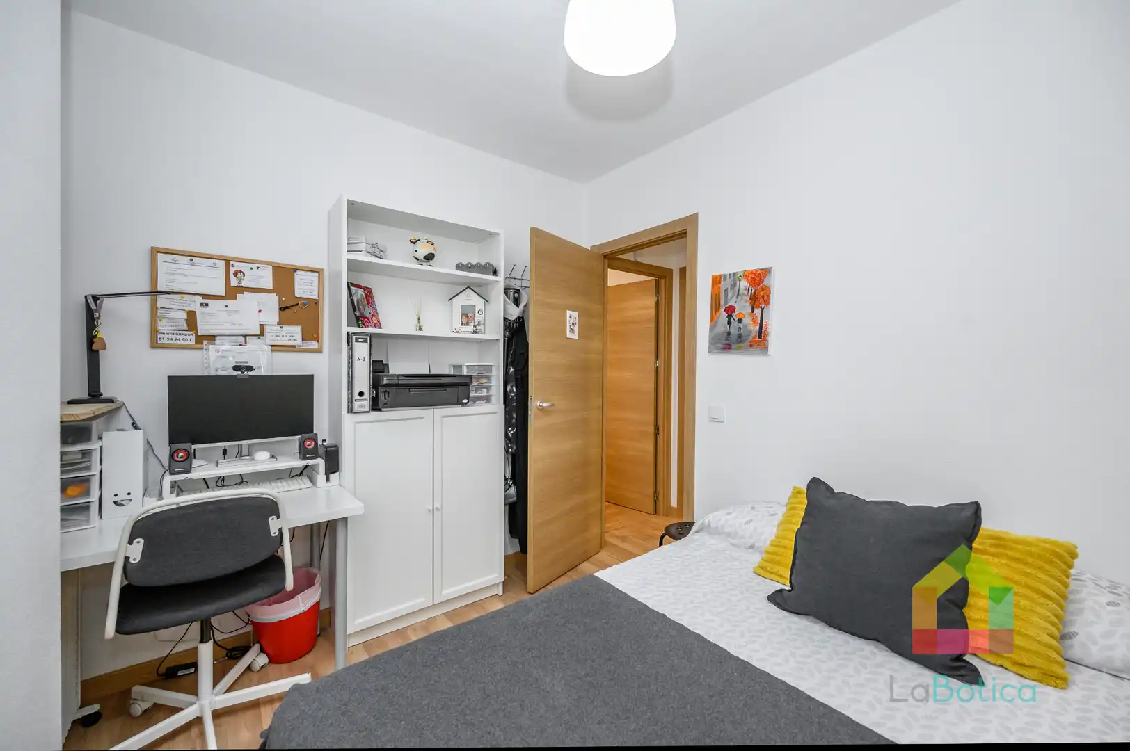 Bedroom of Flat for sale in Gerindote  with Air Conditioner, Heating and Oven