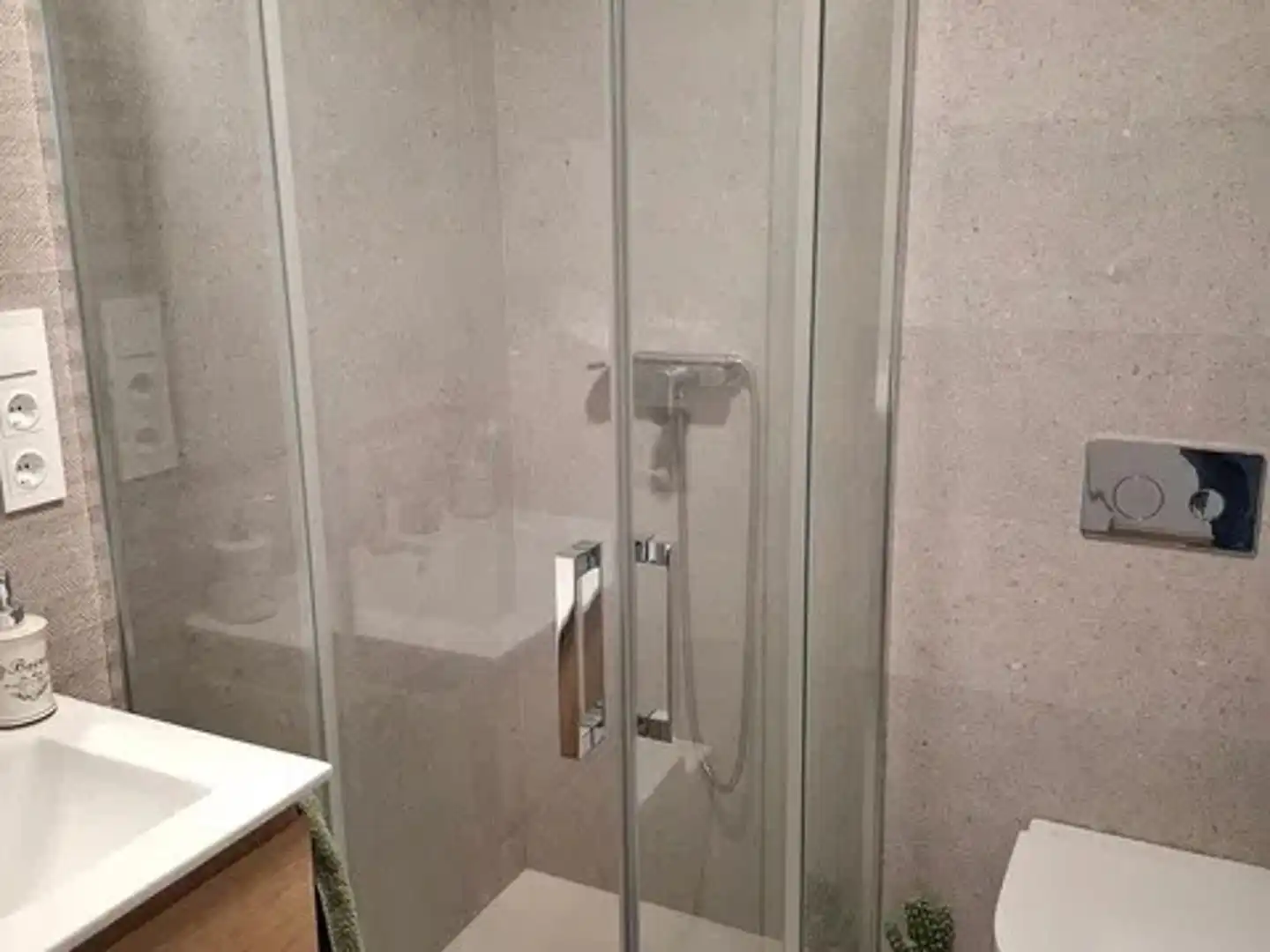 Baño de Ático en venta en Torrent con Terraza, Trastero y Piscina