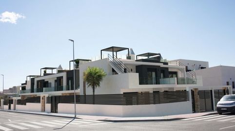 Aproveche la oportunidad de crear la casa de sus sueños en el pintoresco entorno de Los Montesinos, Alicante. Este terreno privile, imatge 3
