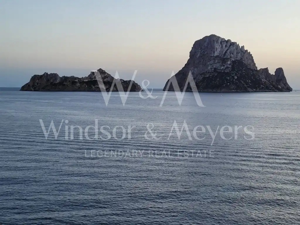 Vista exterior de Estudi en venda en Eivissa amb TV i Balcó