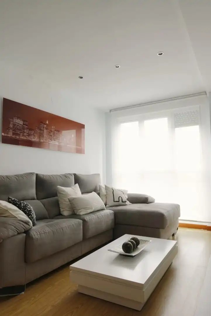 Sala de estar de Piso en venta en Laredo con Calefacción