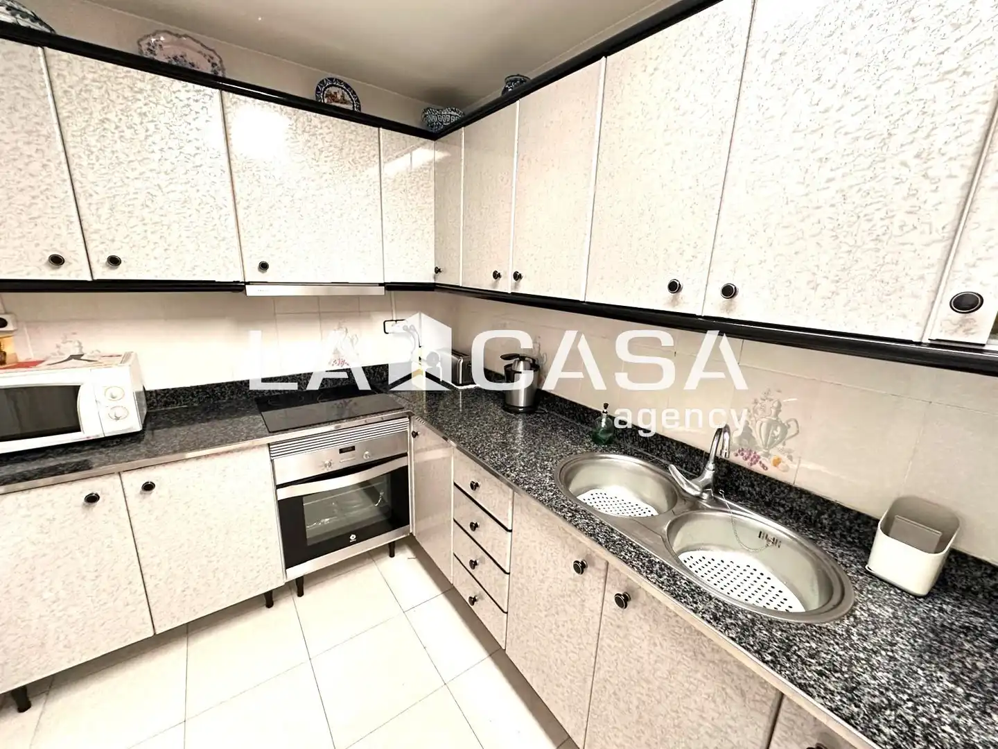 Küche von Wohnung zum Verkauf in Canovelles mit Balkon