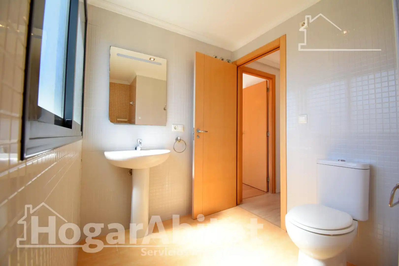 Bathroom of Attic for sale in Pedreguer  with Air Conditioner, Parquet flooring and Terrace