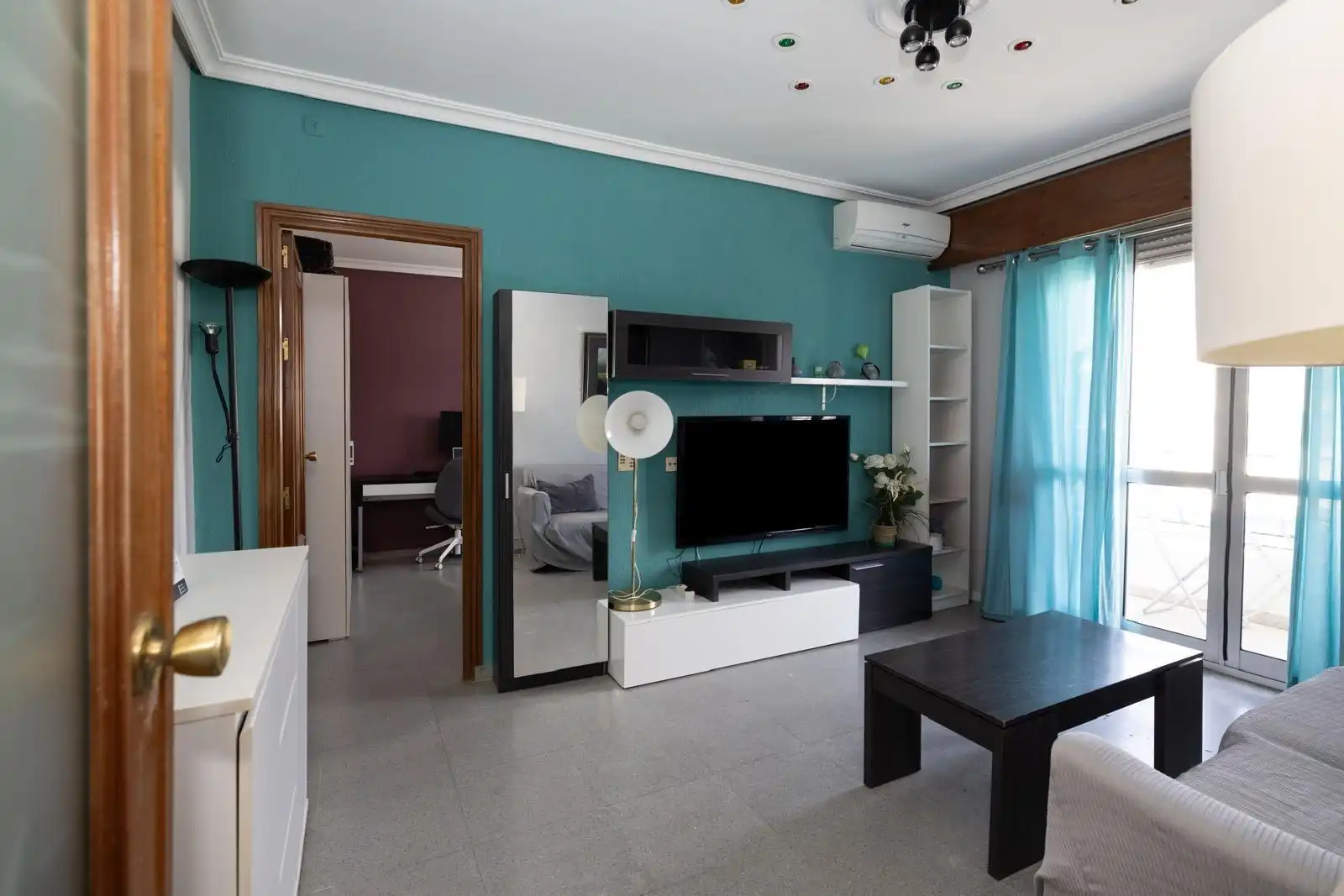 Sala d'estar de Pis en venda en Sur