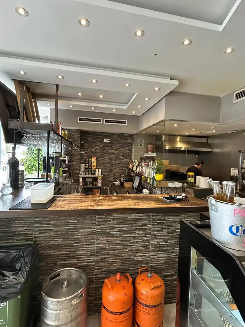 Local comercial en alquiler en Avenida de Arias de Velasco 1, imagen 13
