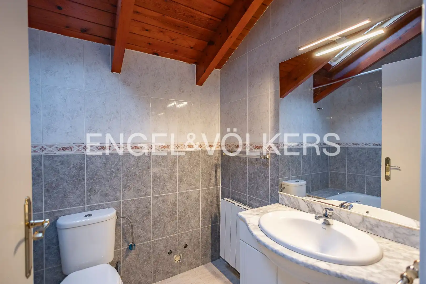 Cocina de Casa o chalet en venta en Vallirana con Calefacción, Jardín privado y Parquet