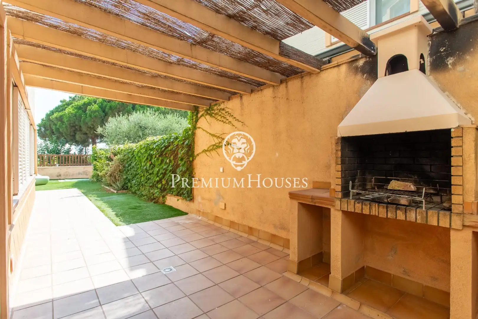 Terrassa de Casa o xalet en venda en Vilassar de Dalt amb Calefacció, Jardí privat i Terrassa