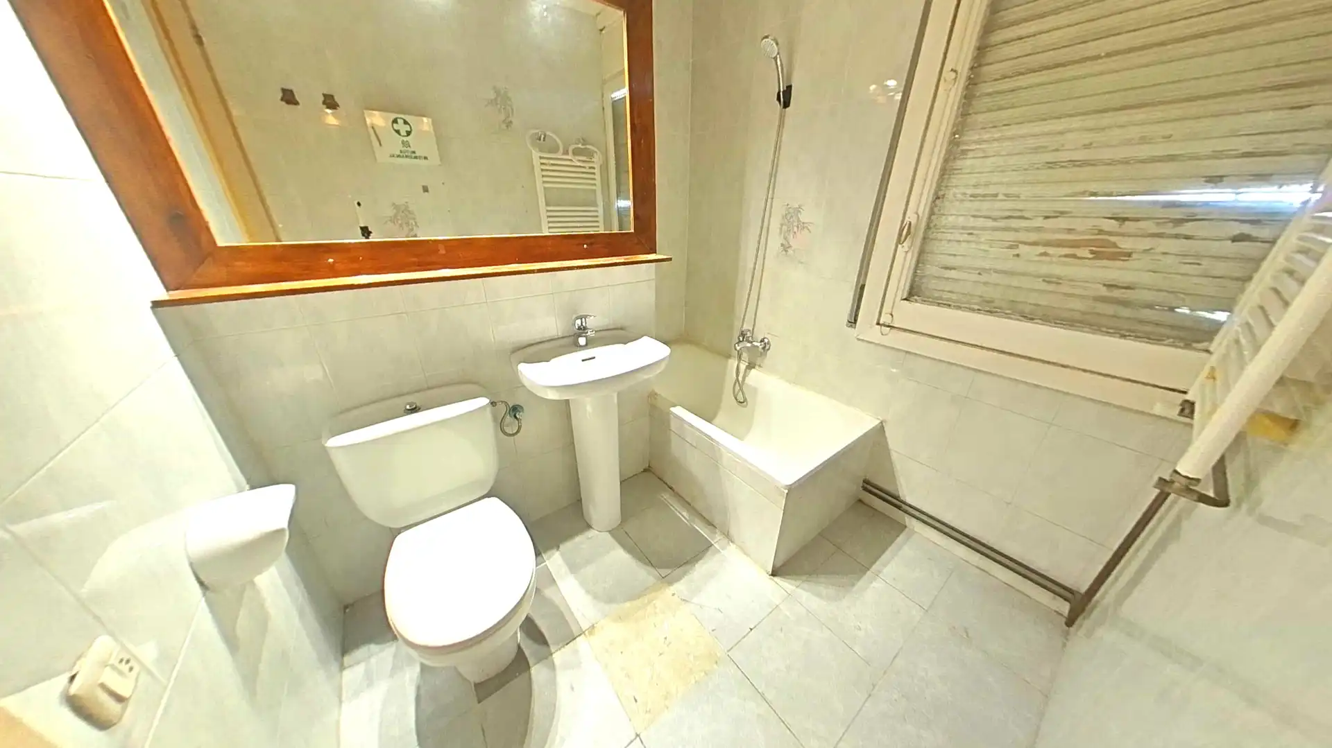 Baño de Piso en venta en Salou con Calefacción y Terraza