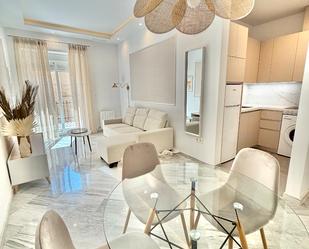 Sala d'estar de Apartament de lloguer en  Granada Capital amb Aire condicionat, Calefacció i Terrassa