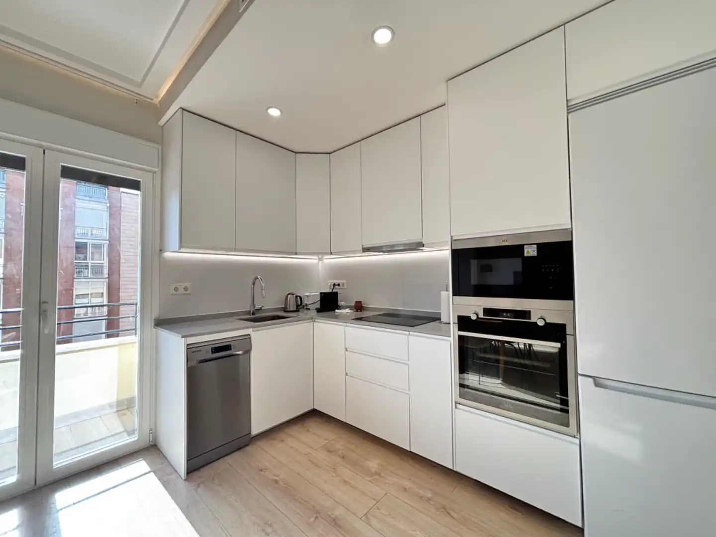 Kitchen of Flat for rent in Madrid  with Air Conditioner, Heating and Furnished