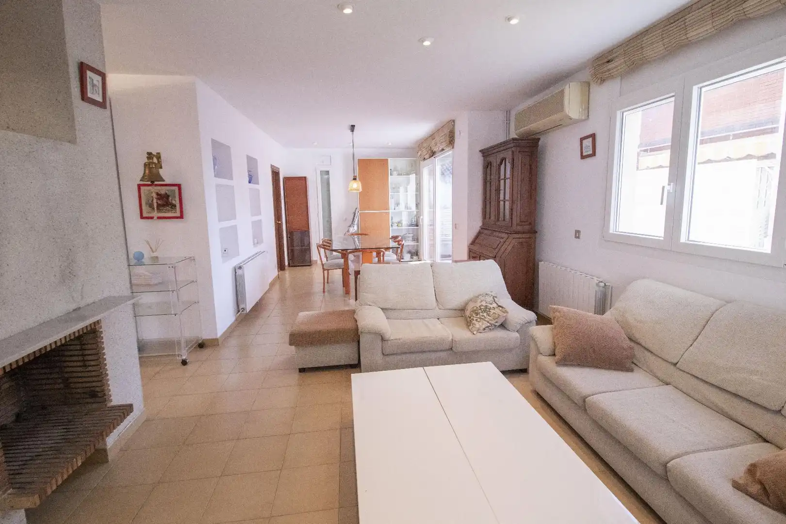 Living room of Detached homes for sale in El Vendrell  with Heating, Terrace and Storage room