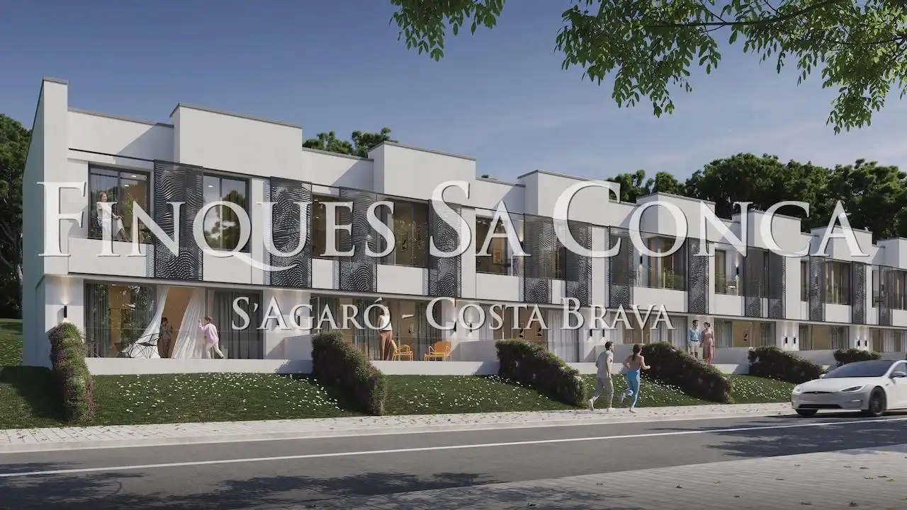 Vista exterior de Casa o xalet en venda en Castell d'Aro, Platja d'Aro i s'Agaró amb Calefacció i Piscina comunitària