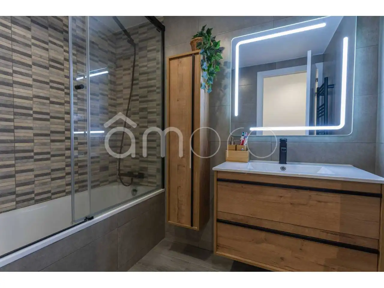 Badezimmer von Wohnung zum Verkauf in Torredembarra mit Terrasse und Balkon