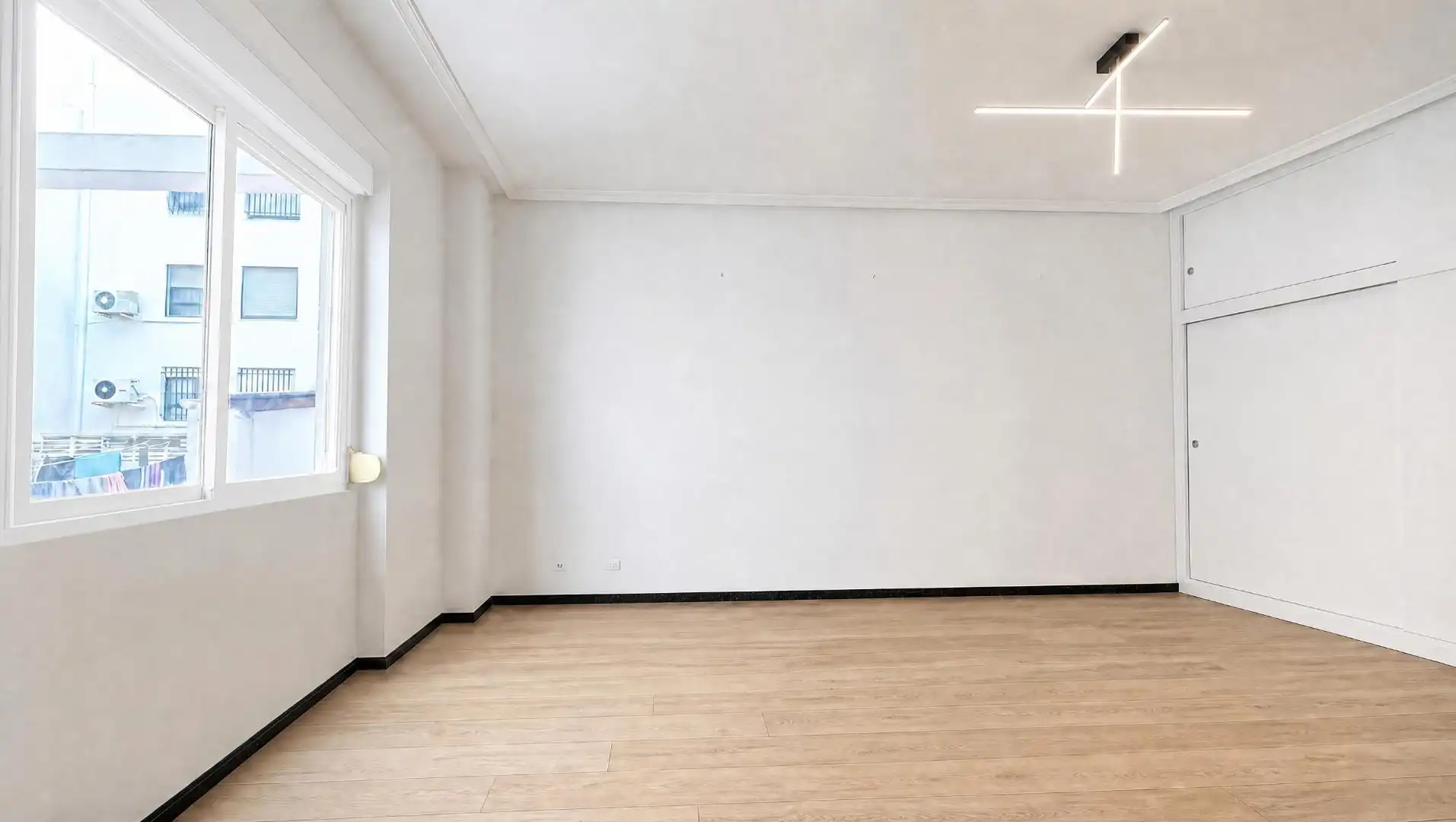 Sala de estar de Piso en venta en Alicante / Alacant con Balcón