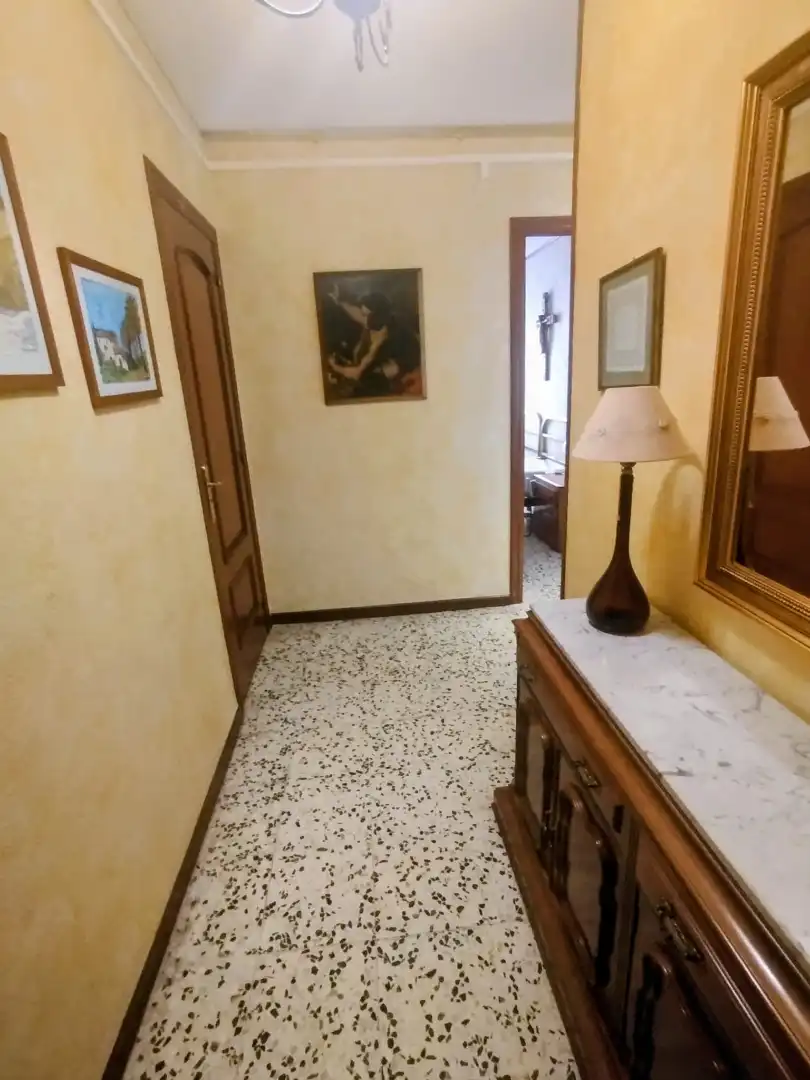 Wohnung zum Verkauf in Tarragona mit Heizung, Terrasse und Ofen