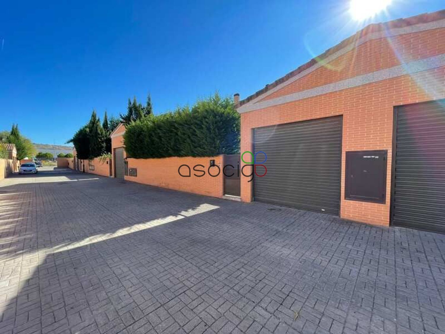 Vista exterior de Casa adosada en venda en Guadalajara Capital amb Calefacció i Terrassa