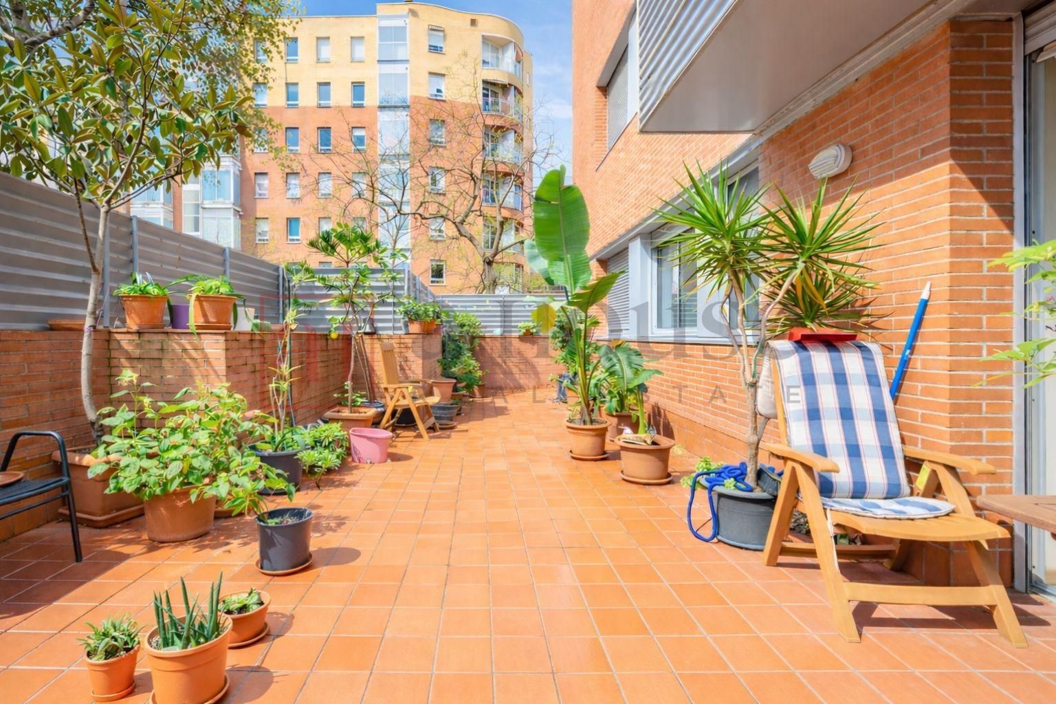 Terrace of Planta baja for sale in  Barcelona Capital  with Air Conditioner, Parquet flooring and Terrace