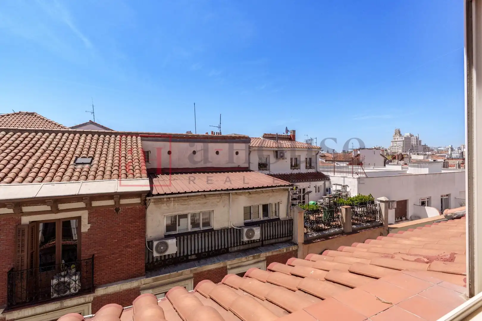 Terrassa de Pis en venda en Madrid amb Aire condicionat, Calefacció i Moblat