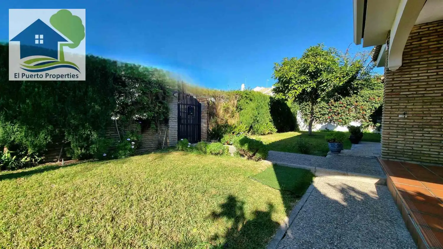 Jardí de Casa o xalet en venda en El Puerto de Santa María amb Aire condicionat, Jardí privat i Traster