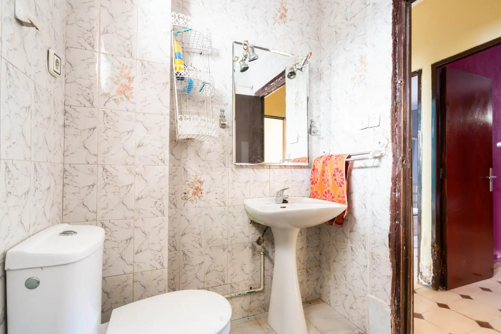 Bathroom of Flat for sale in Nervión