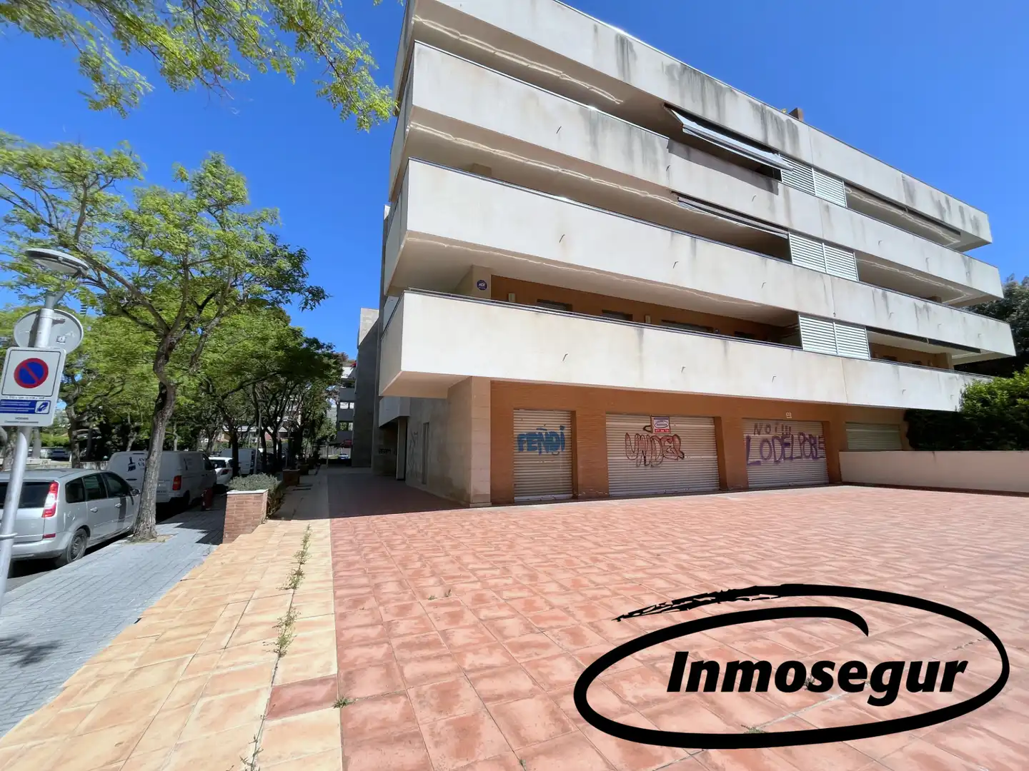 Business premises for sale in Carrer del Nord 25