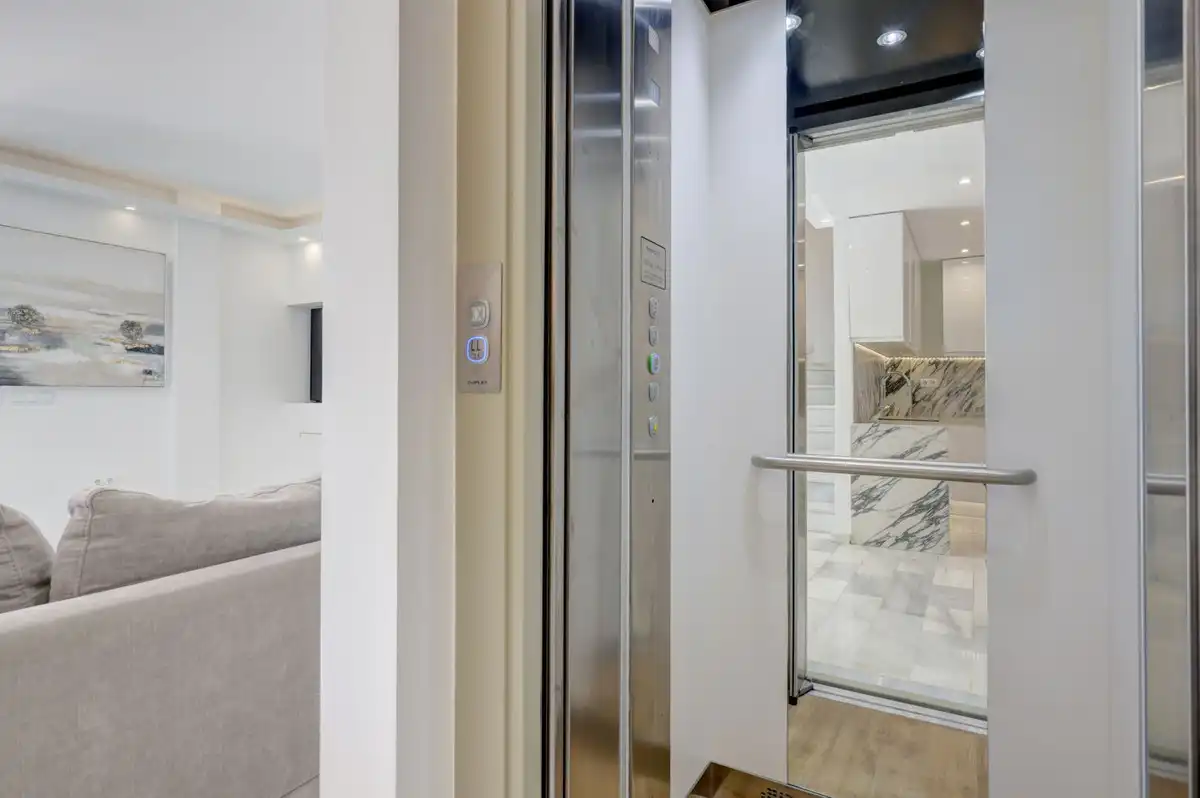 Reihenhaus mit Pool zum Verkauf in Estepona,Centro,Avenida Juan Carlos I, imagen 20