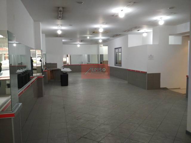 Local comercial en Alquiler en Posío