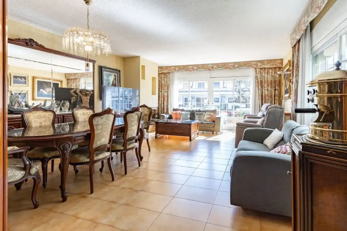 Maison avec jardin à vendre à Carrer Mestre Amadeu Vives, imagen 6