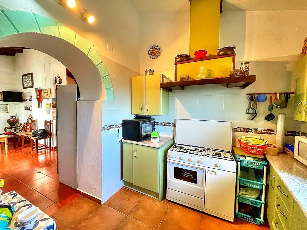 Cocina de Finca rústica en venta en Macharaviaya con Jardín privado, Terraza y Amueblado