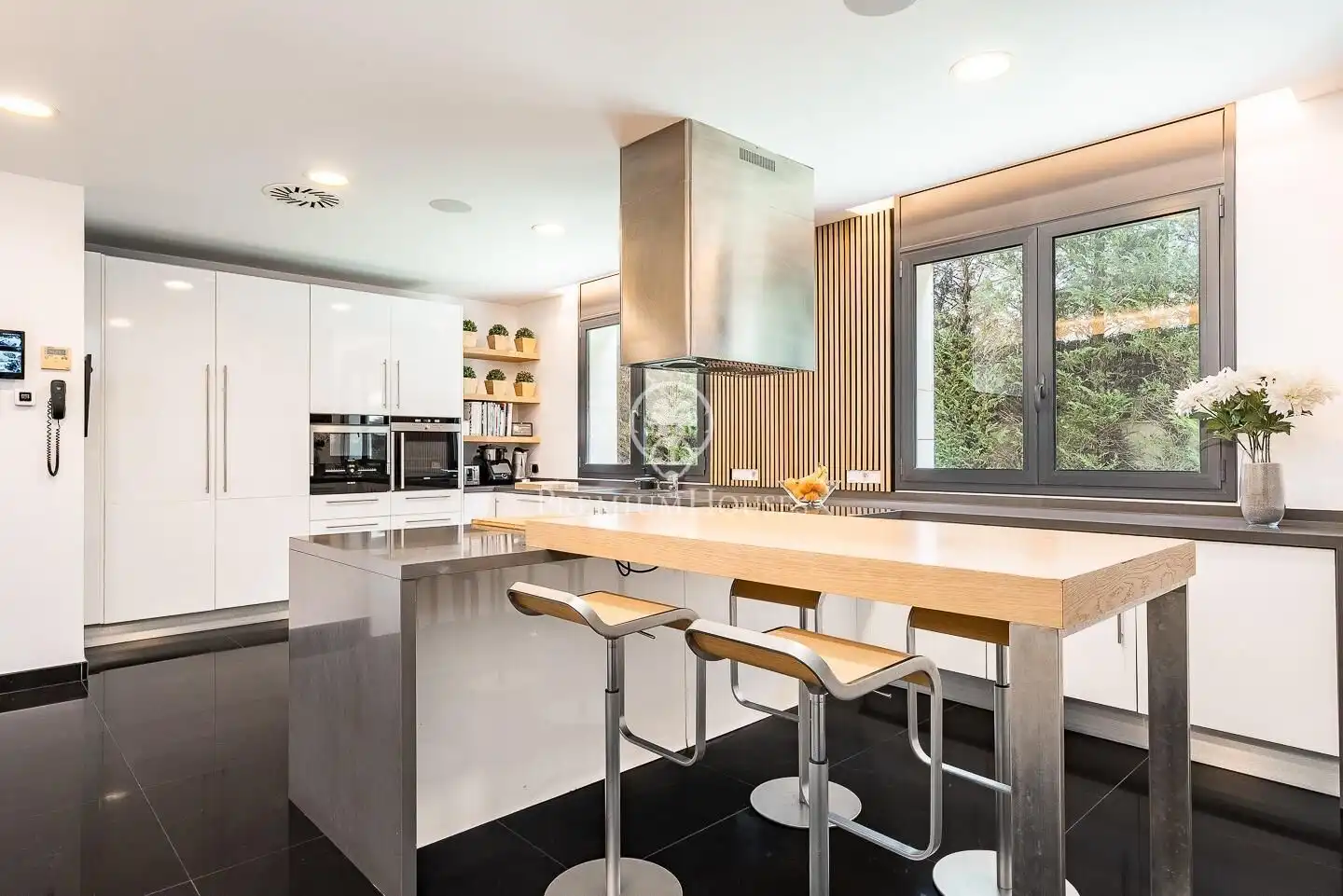 Kitchen of Houses for sale in Sant Cugat del Vallès  with Air Conditioner, Heating and Private garden