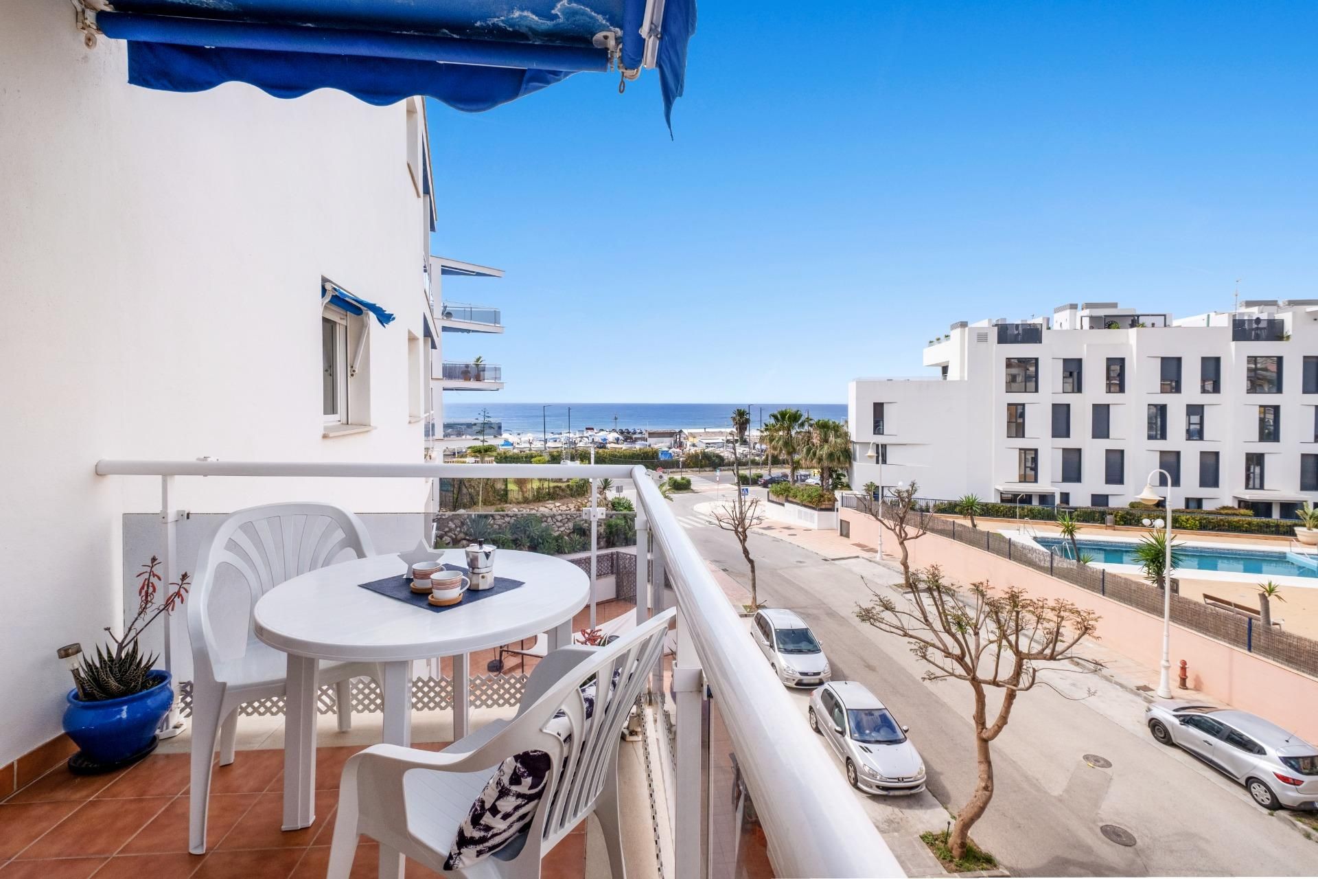 Vista exterior de Apartament en venda en Torrox amb Calefacció, Jardí privat i Terrassa