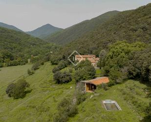 Jardí de Finca rústica en venda en La Vall de Bianya amb Calefacció, Jardí privat i Traster
