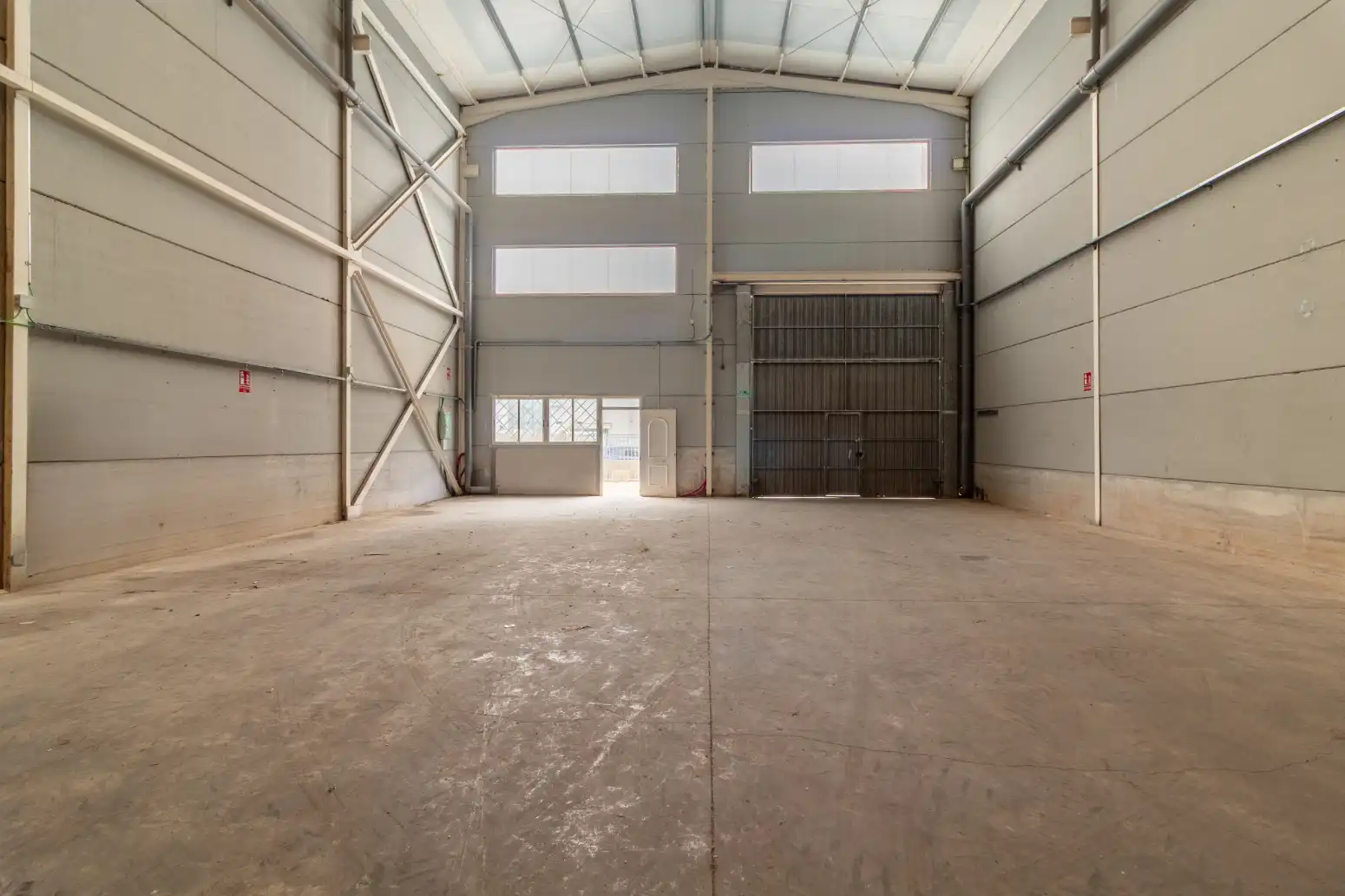Nau industrial de lloguer en Canet d'En Berenguer