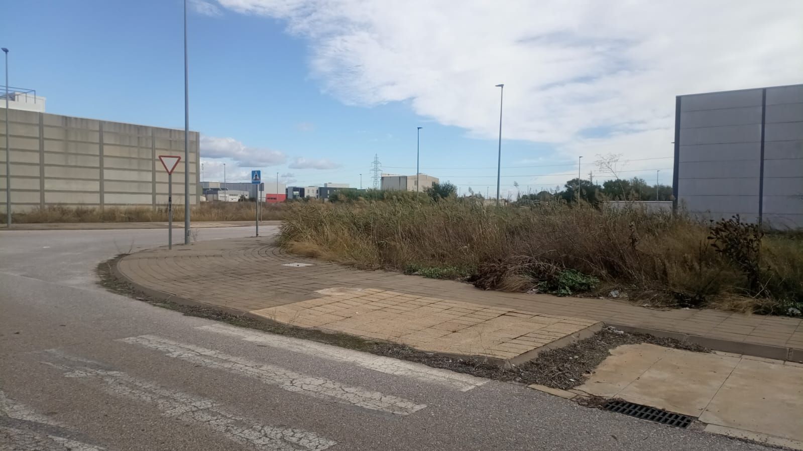 Terreny industrial en venda en La Rinconada