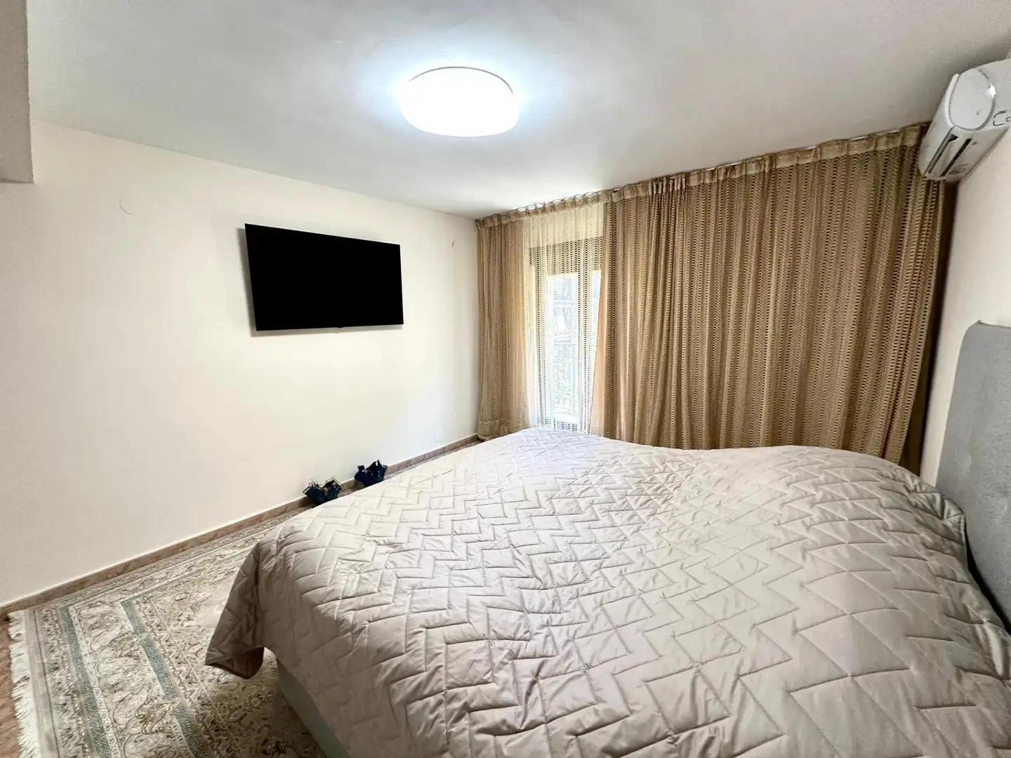 Dormitori de Apartament en venda en Alicante / Alacant amb Aire condicionat, Calefacció i Terrassa